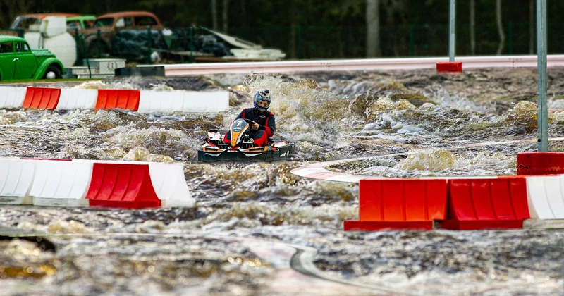 Comment conduire un karting pour la première fois : les bases