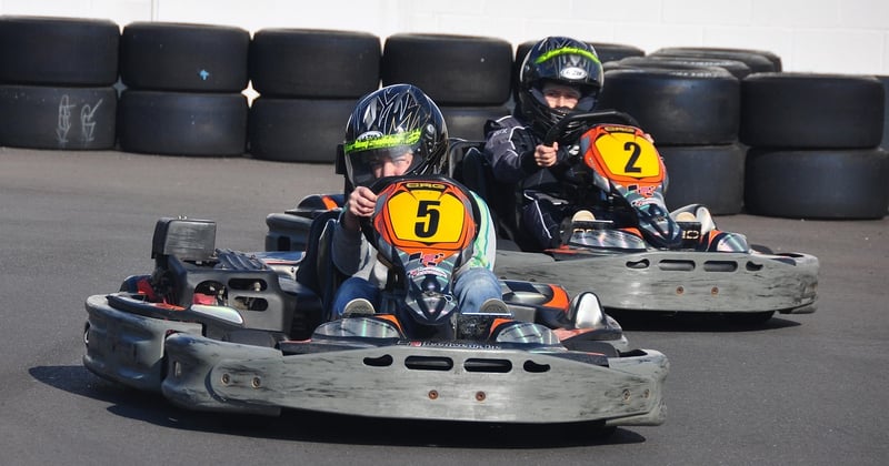 Comment régler la garde au sol de votre kart pour un circuit bosselé